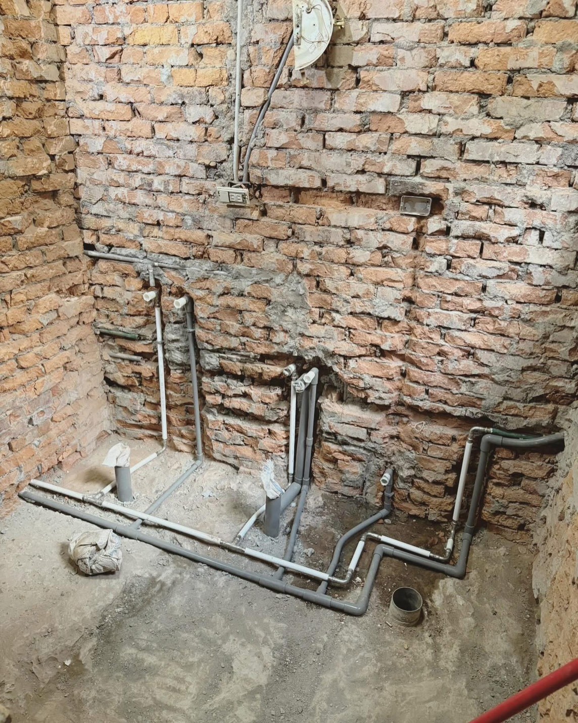 老公寓重配電全攻略：從負載評估到完工驗收的 7 大重點